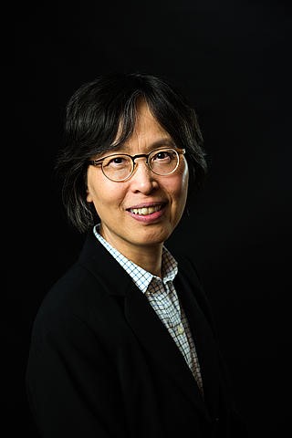 云博app官方在线入口创新论坛第二千零一十九讲：Oxygenation and marine microbial carbonates: The long history 