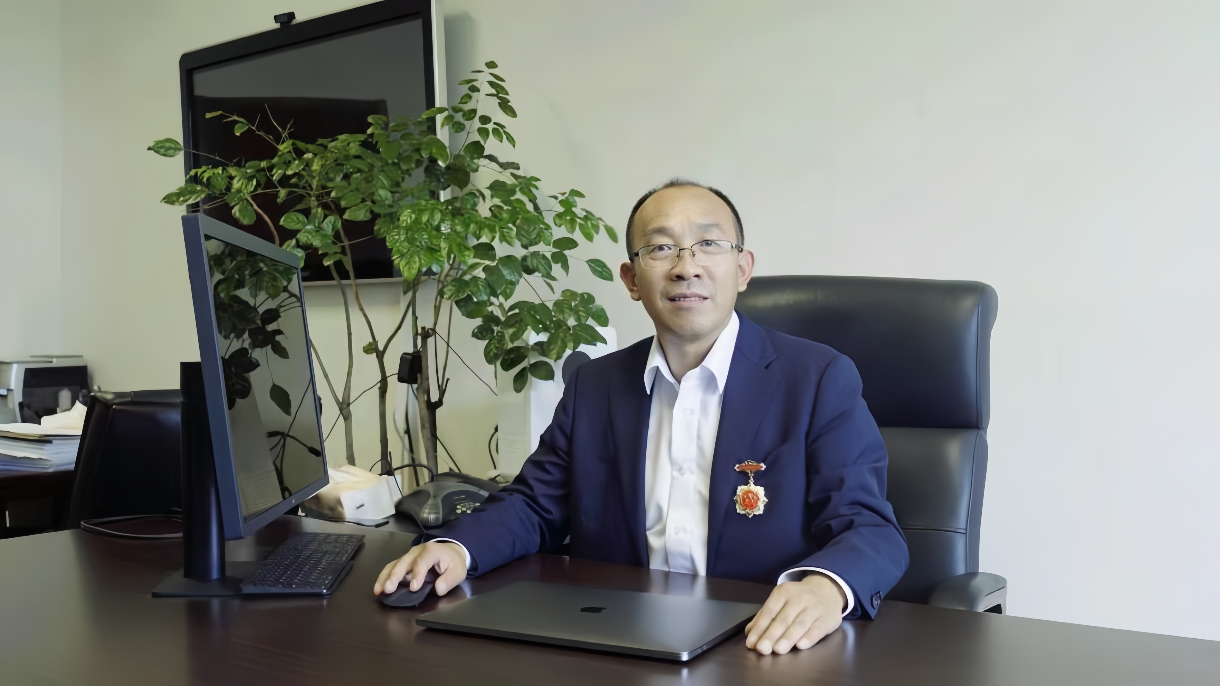 云博app官方在线入口创新论坛第一千四百八十五讲：金属-有机限域结构可控组装与拟酶催化