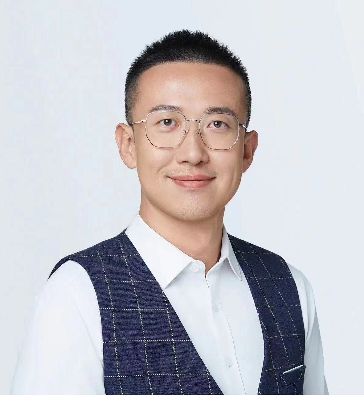 云博app官方在线入口创新论坛第一千五百八十九讲：机器学习在材料模拟设计中的应用研究