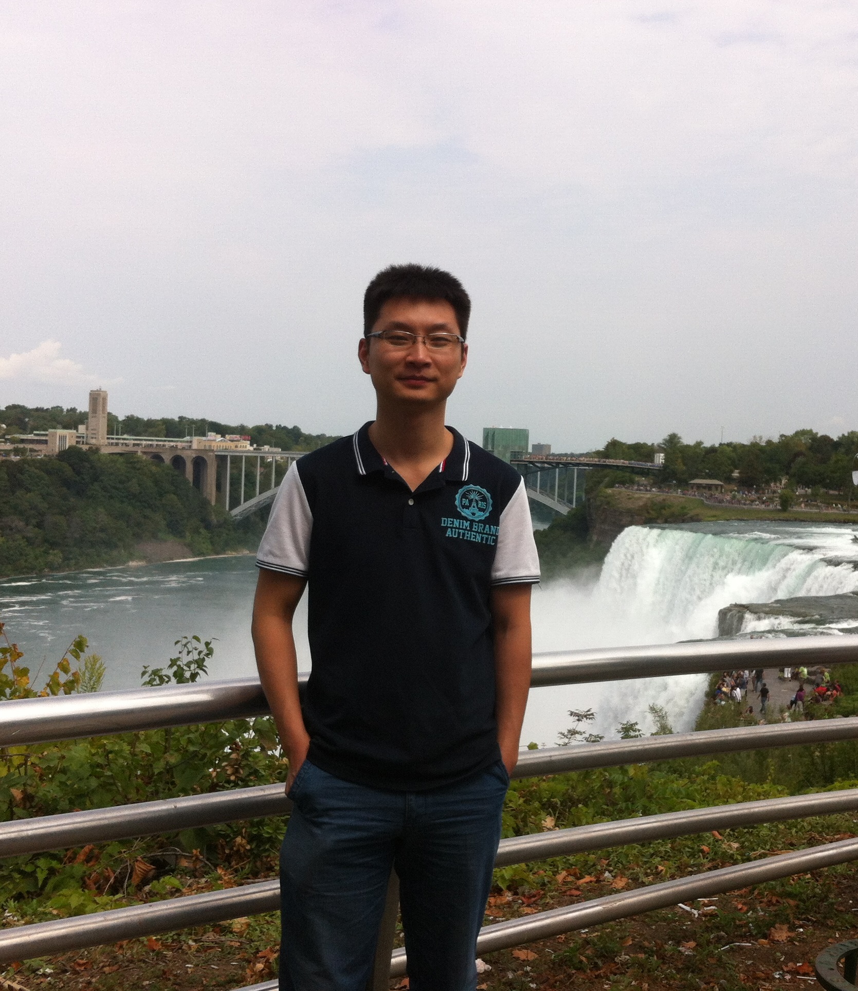 云博app官方在线入口创新论坛第一千四百五十九讲：Ultra-cold gases---A “hot” dish of the “coldest” matter in physics