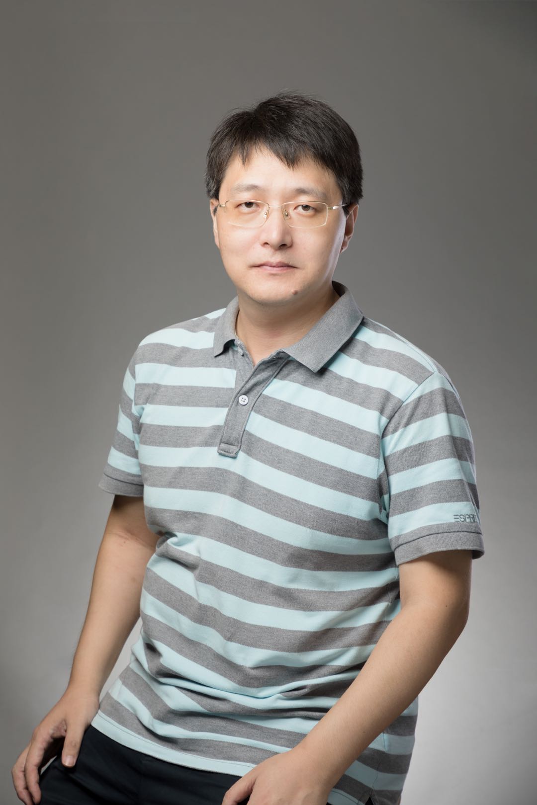 云博app官方在线入口创新论坛第九百五十七讲：Searching New Phenomenon in Uniformly Hyperbolic Systems