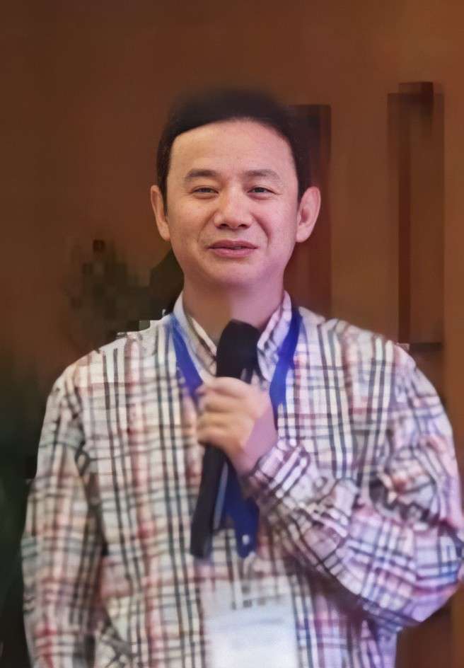 云博app官方在线入口创新论坛第九百五十四讲： Entropy and Emergency of topological Dynamical Systems 