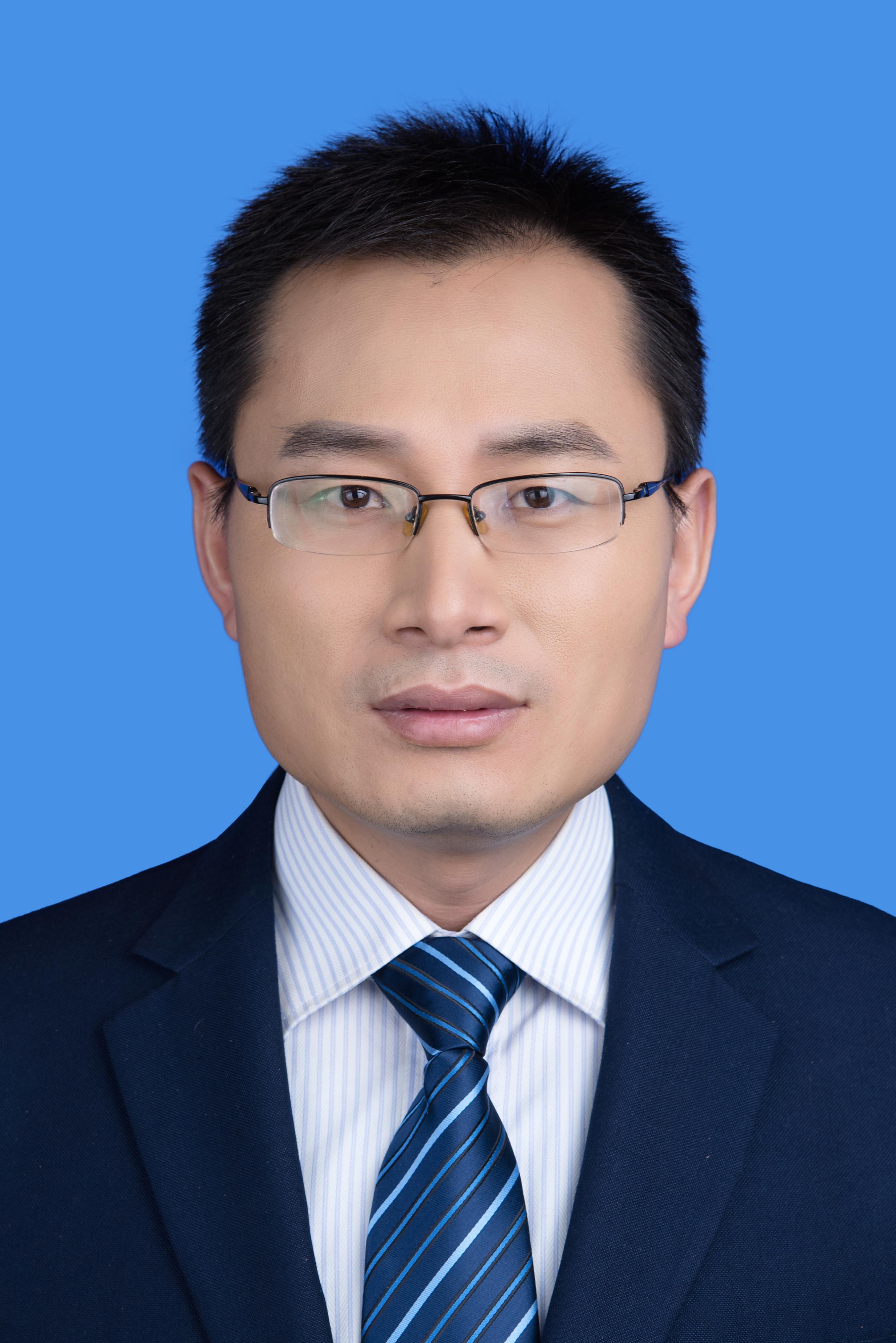云博app官方在线入口创新论坛第九百八十四讲暨校庆118周年学术讲座：基金申请的一点体会