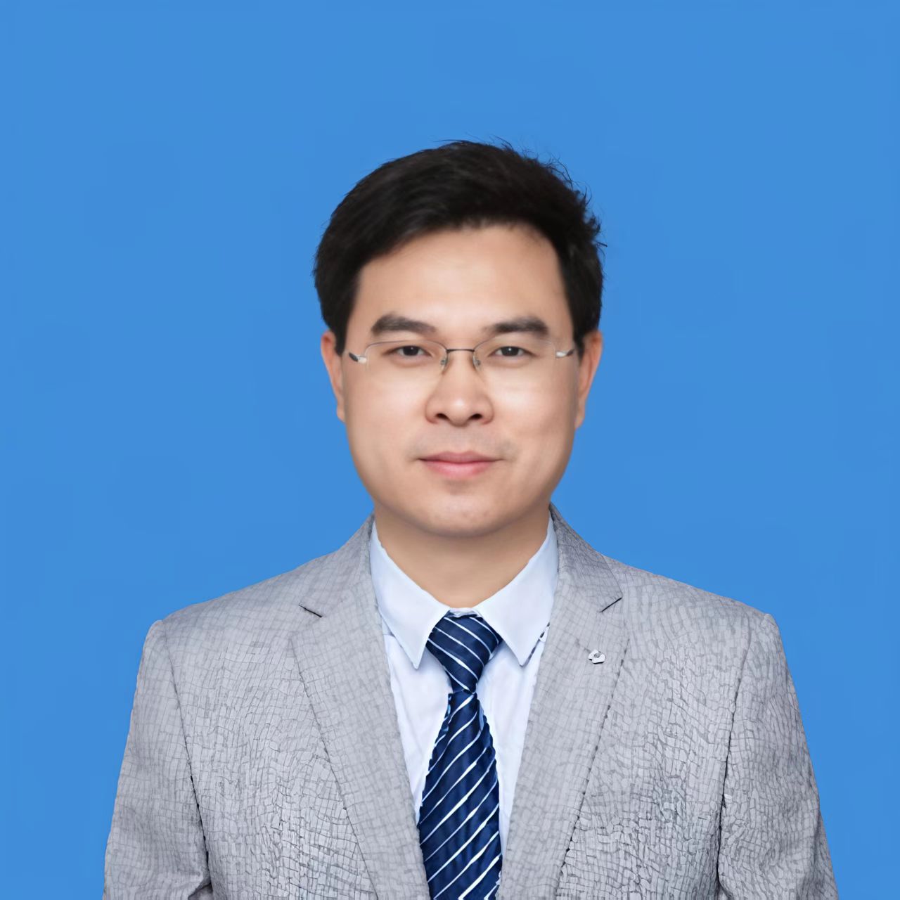云博app官方在线入口创新论坛第一千九百六十三讲：Emergent universal physics in  far-from-equilibrium dynamics:  when interaction meets topology and transport